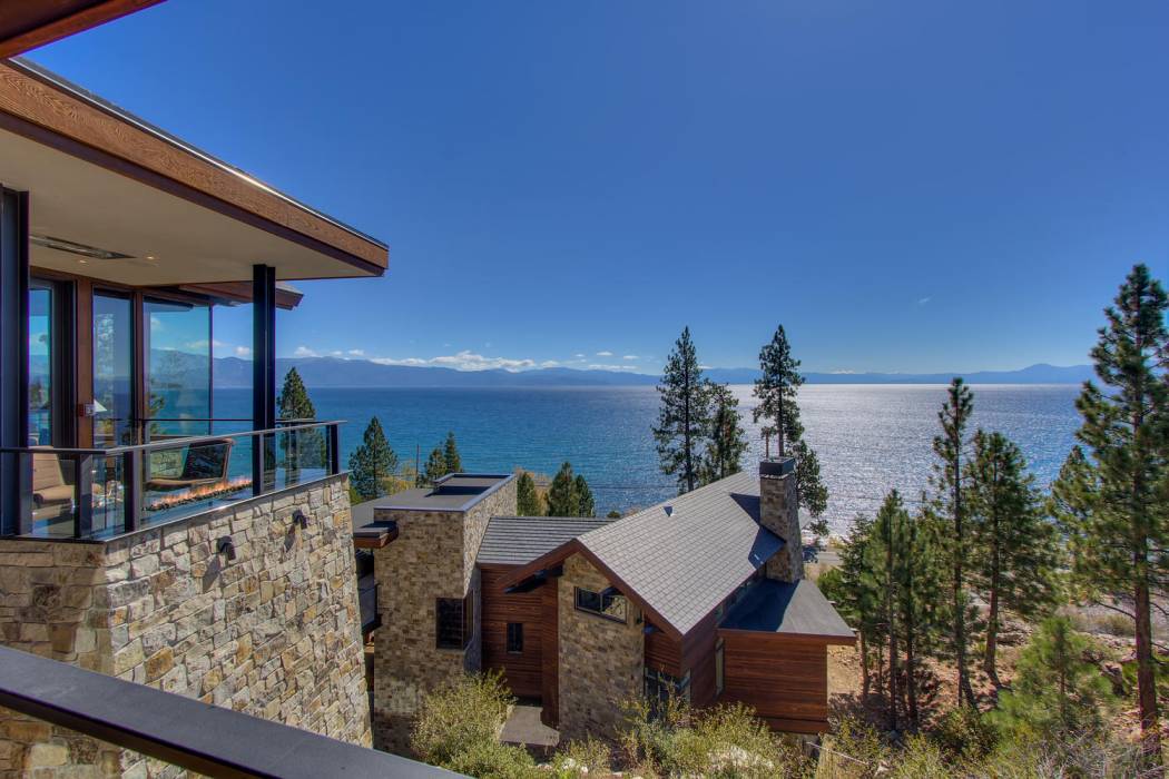 6229 North Lake Boulevard - Lake Tahoe real estate