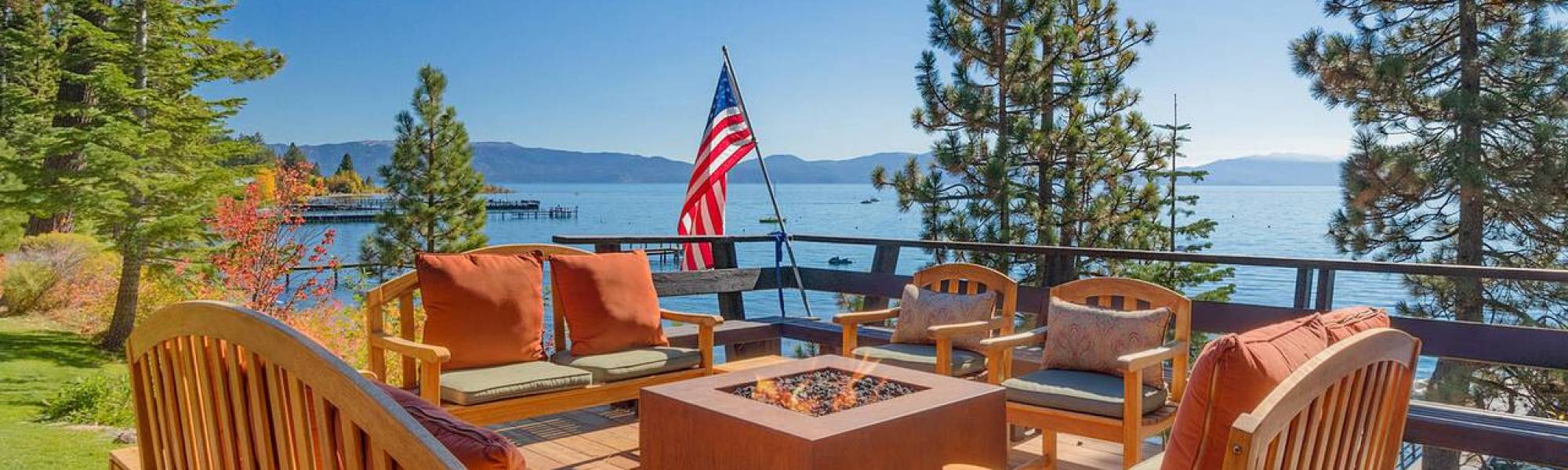 Picture of American flag at a vacation rental