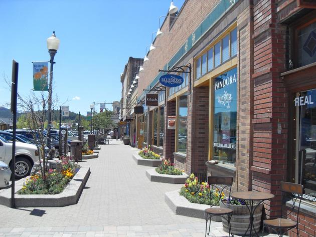 shop truckee