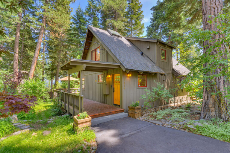 Cabin Charm – Sale Pending
