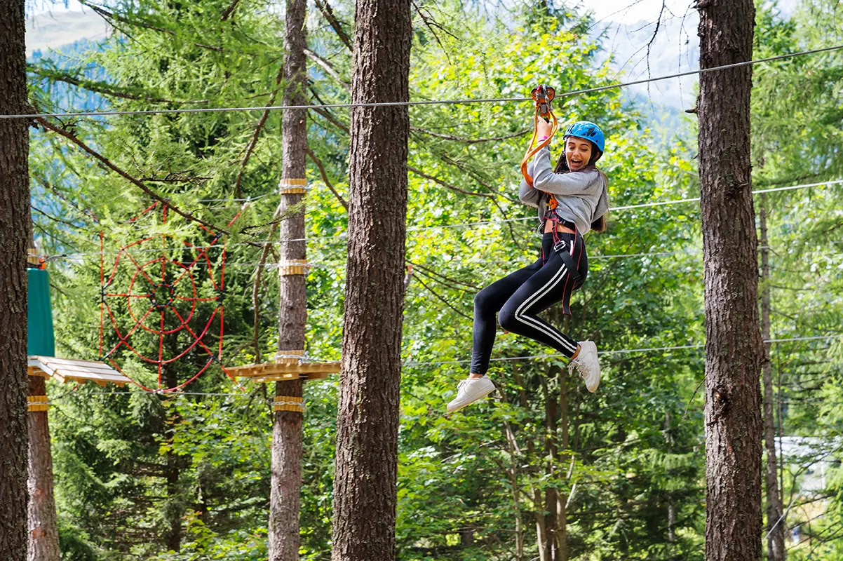Zip Lines & Ropes Courses