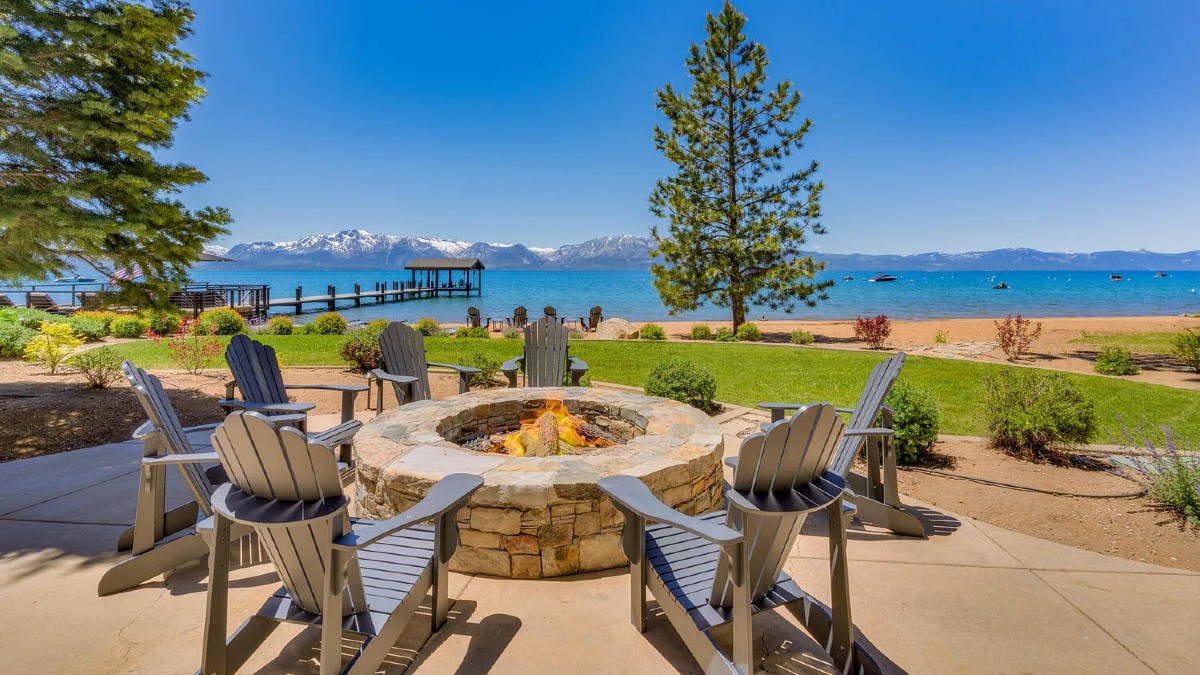 Bellissimo Lago - Lakefront